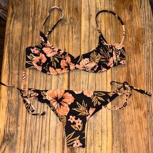Billabong Hooked on Tropics Bikini
